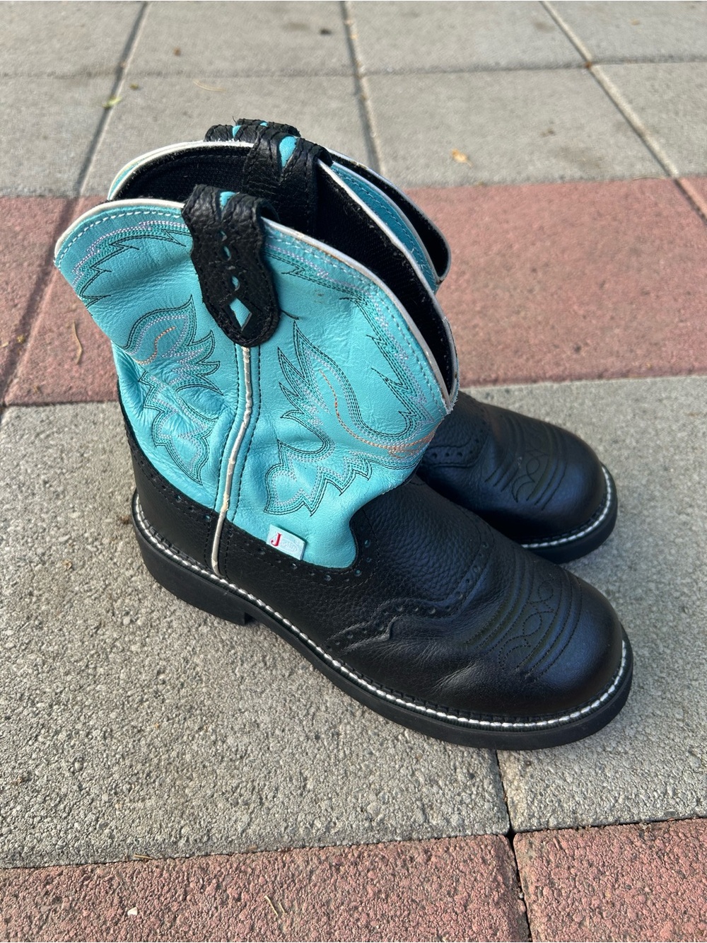 EUC Justin Gemma Gypsie cowgirl boots